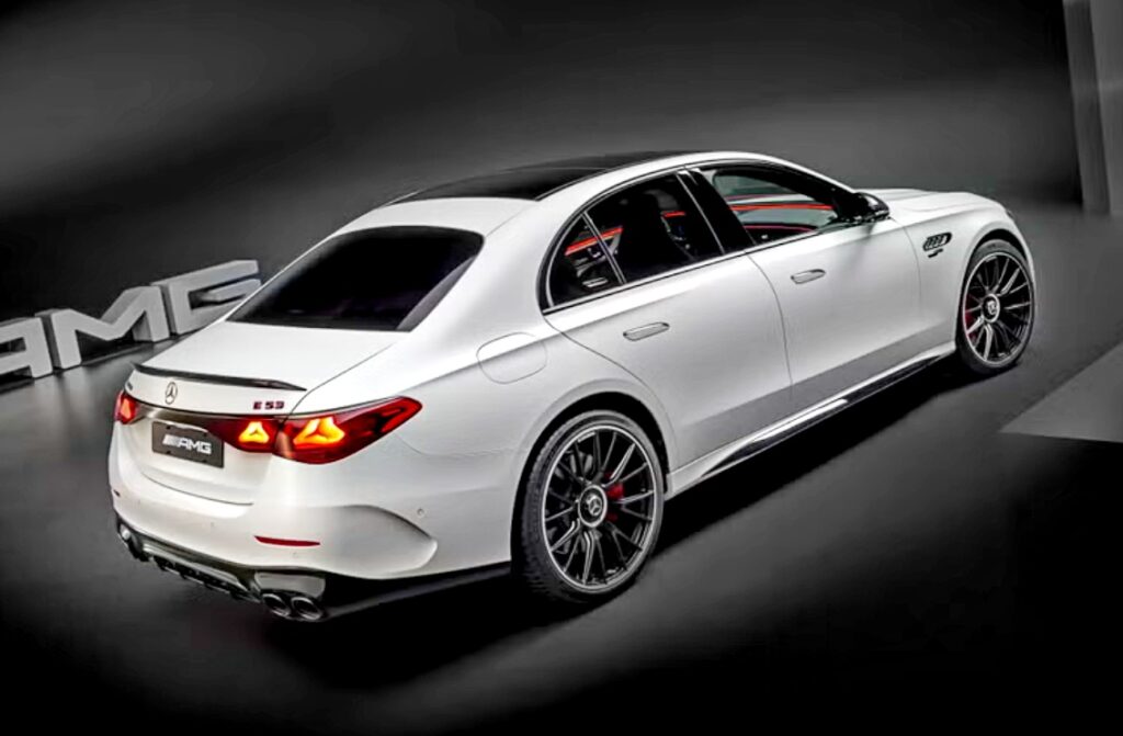 2025 메르세데스 AMG E53 4MATIC+ 주행거리