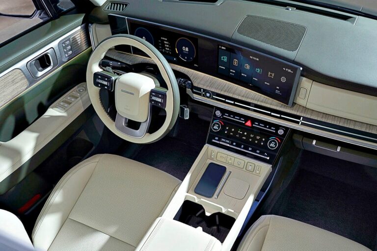 현대차 물리버튼 유지