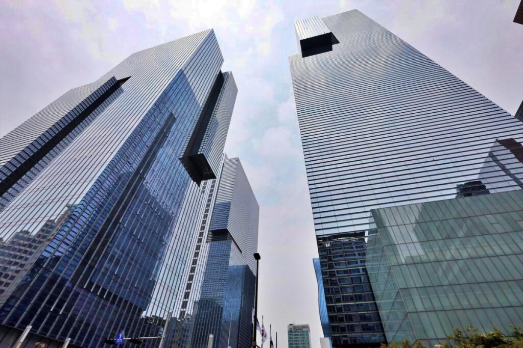 고생 끝에 대기업 들어갔는데... "칼바람부터 분다" 내년에는 어떡해요 '울상' 4 대기업