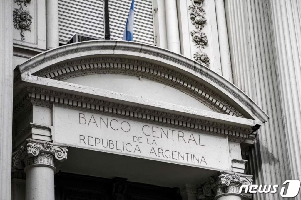 한국과 너무 닮은 '이 나라', 경제 위기 돌파하려 꺼낸 ‘한 수’… 뭐길래 2 경제