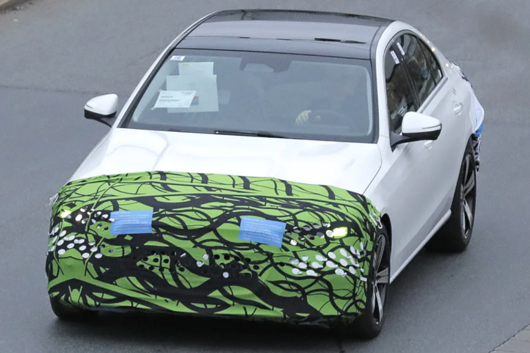 벤츠 C클래스 페이스리프트 V8 엔진 장착