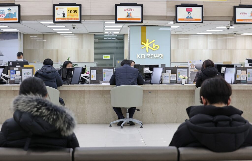 20년 묵은 규제 "드디어 풀린다"... 뜻밖의 결정에 서민들 기대감 커진 이유 4 방카슈랑스