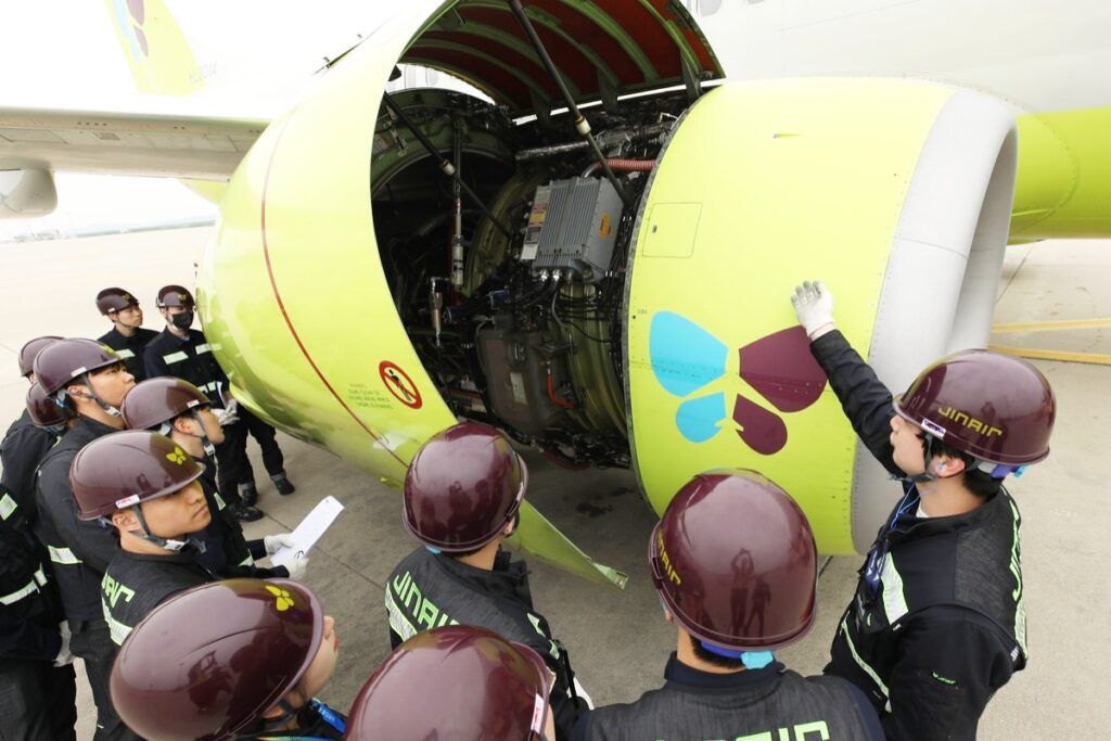 꿈의 직장은 옛말 "여기서 일 못해요" 줄줄이 떠나는 정비사들... 무슨 일 3 제주항공