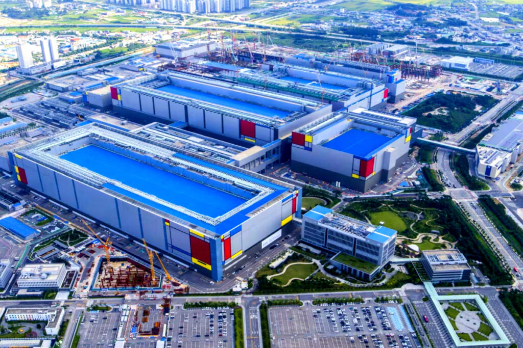 "이렇게 빠르다고?"...미국 제재 뚫고 "턱밑까지 쫓아왔다" 삼성·SK 어쩌나 1 반도체