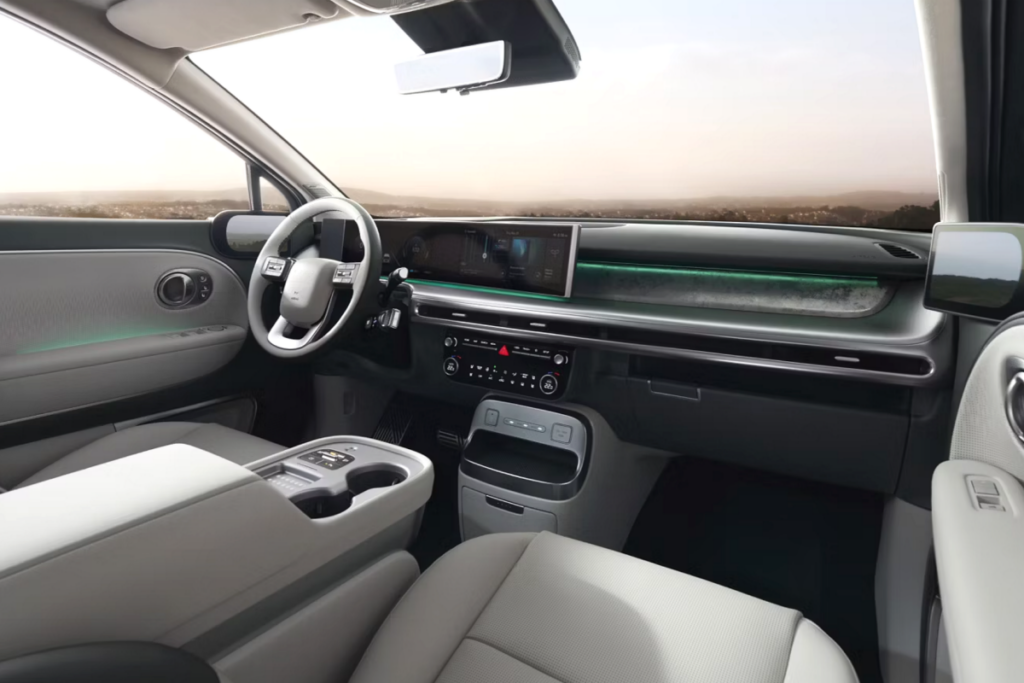 전기차 안 팔리자 "이 차를 이 가격에?".. 532km 주행하는 대형 SUV '기대감 ↑' 1 현대차 아이오닉 9 가격