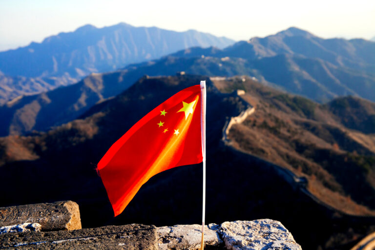 쿠부치 사막 태양광 설치