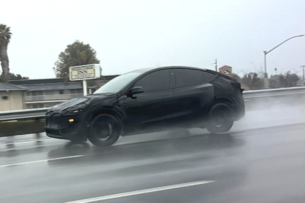 테슬라 모델 Y 주니퍼 출시