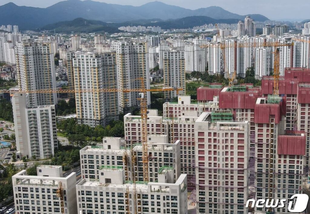 "새집도 안 팔려요" 대책 없어 '난리'인데… 정반대 상황에 여기도 '발칵' 4 악성 미분양