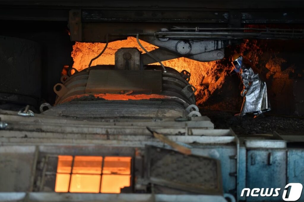중국산 밀어내기에 "이러다 무너진다"... 휘청이는 韓 철강 '이중고' 3 철강