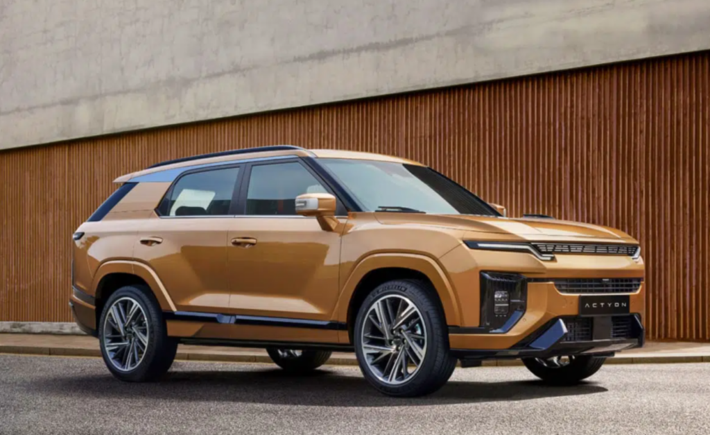 KGM 액티언 파노라마 선루프 추가