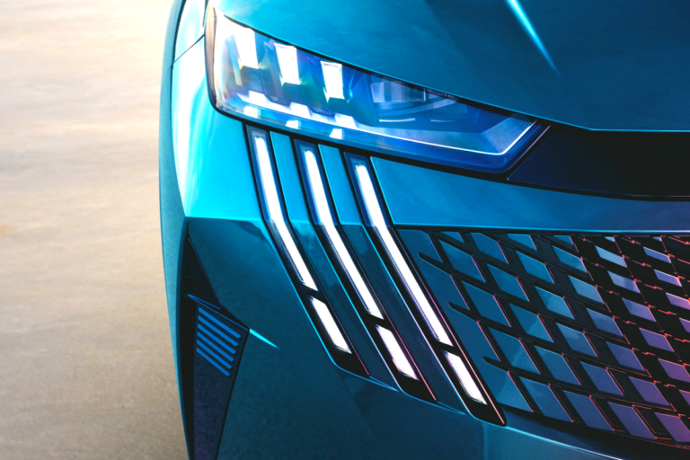 푸조 2025 로드맵 공개