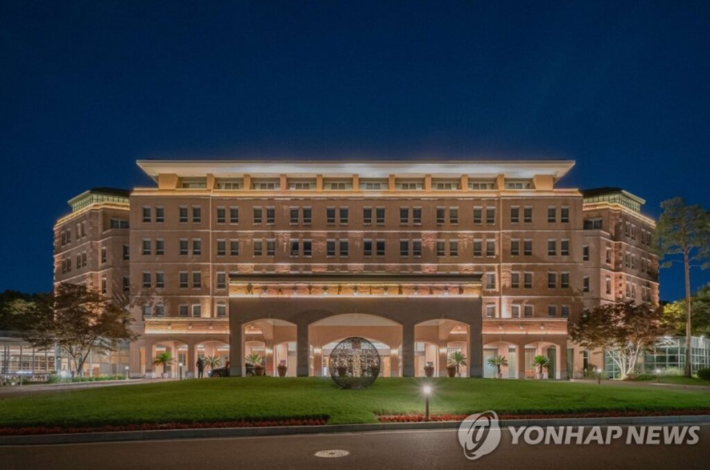 돈 많은 5060 많아지자 "기회는 이때다"...168조 시장 노리는 업계 2 실버