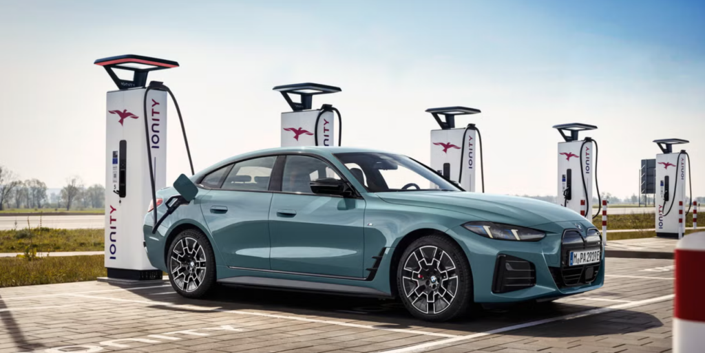 BMW i4 전기차 경험 소유자 조사 4위