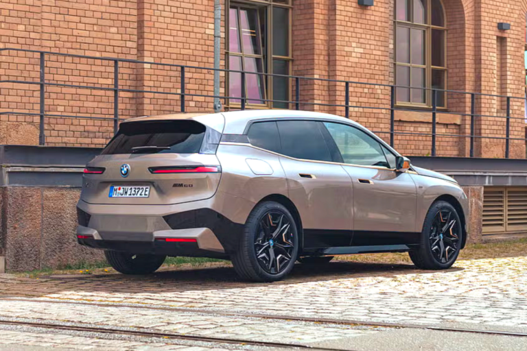 BMW iX JD파워 소비자 만족도 1위