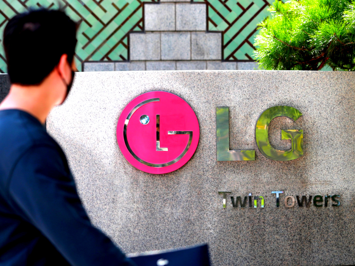 LG