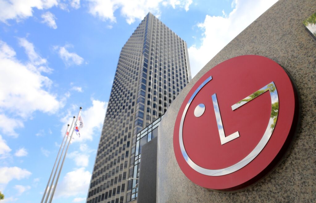LG
