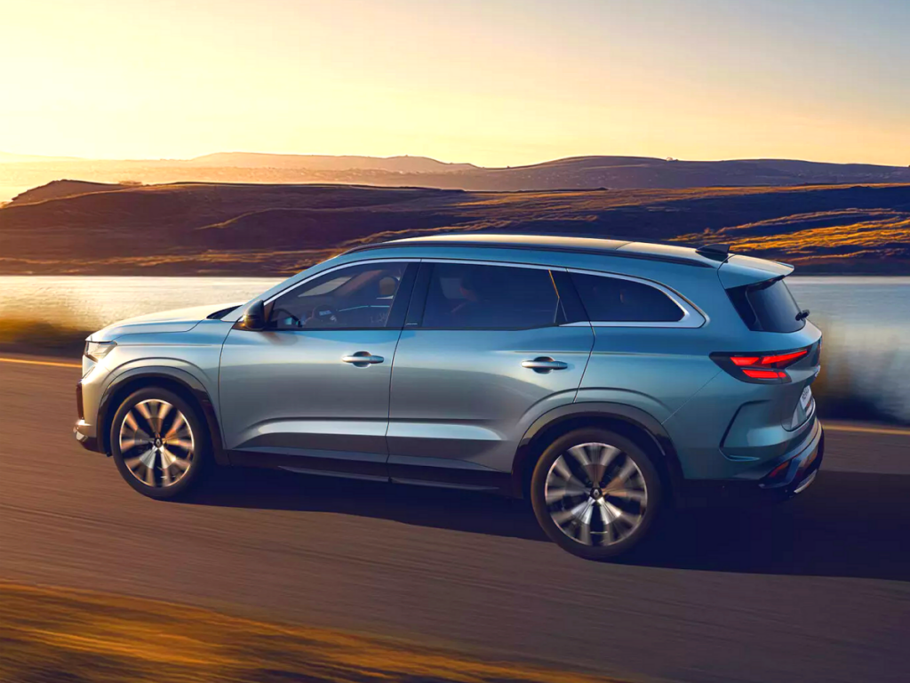 "그랑 콜레오스로 마음 사로잡더니"...르노의 숨은 카드, 실내 모습에 '감탄' 1 르노 신형 에스파스 공개