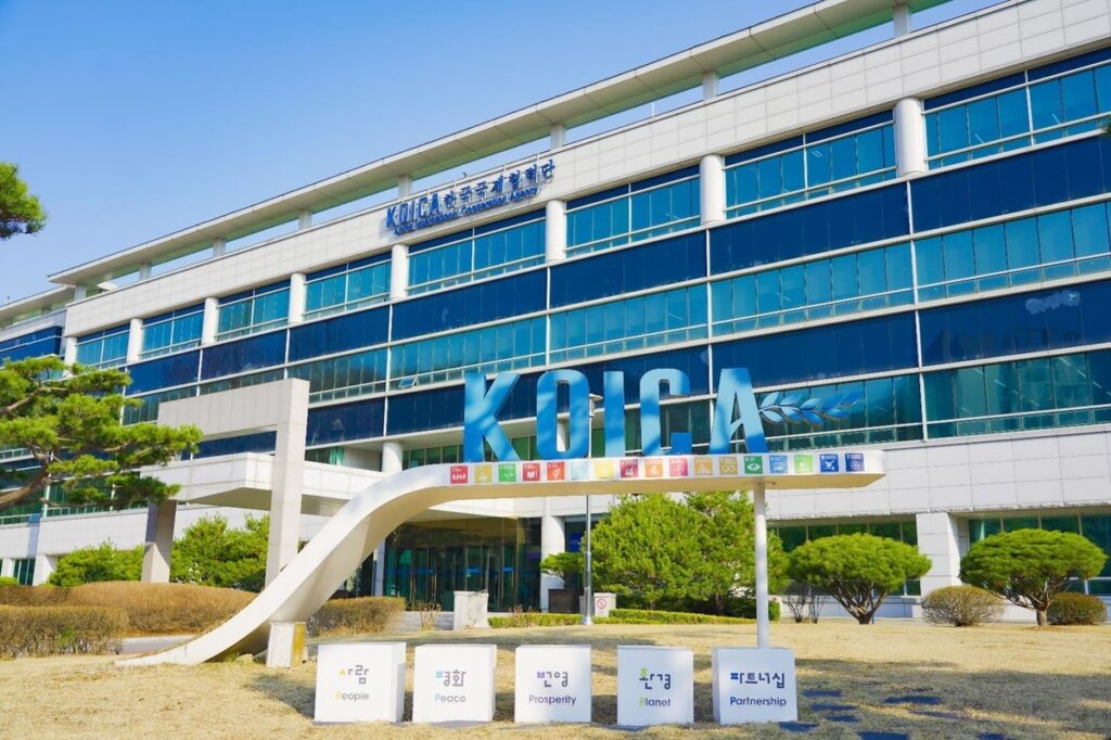 페루