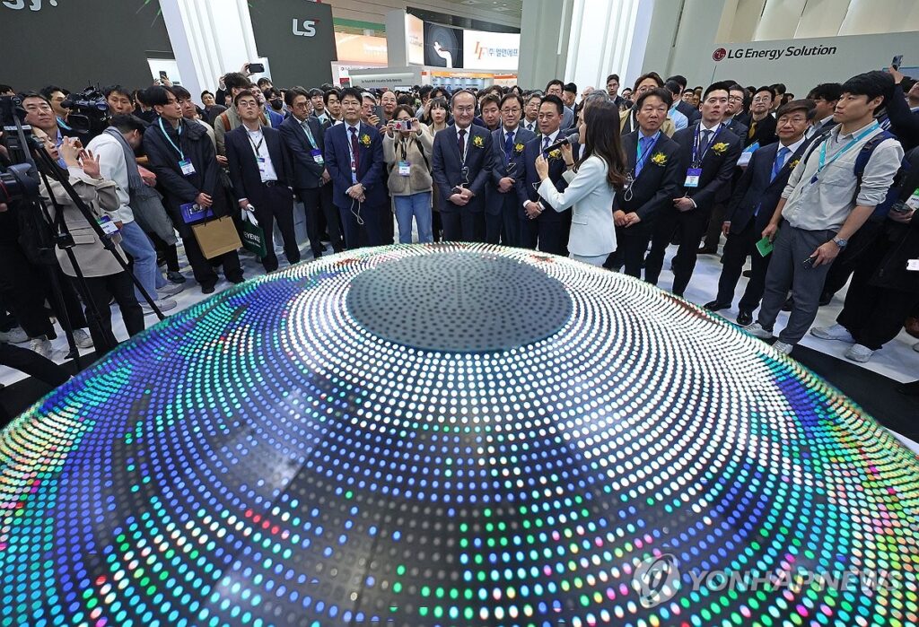 "마침내 시작"...현대차 美 공장 가동에 SK가 '방긋' 웃는 이유 3 SK