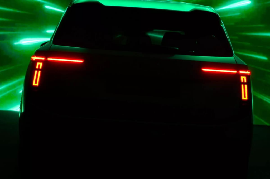 스코다 신형 전기 SUV 티저 공개