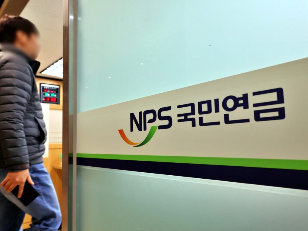 "아들아 내용돈 걱정 마" 매달 국민연금 500만원 받는 노부부...비결 있었다 3 국민연금