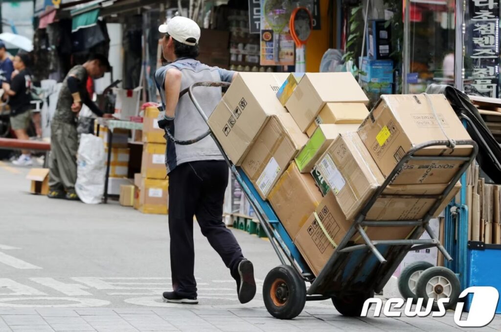 "쿠팡만 한다? 이제 아니야"…CJ도 도입, 소비자는 '콧노래' 5 택배