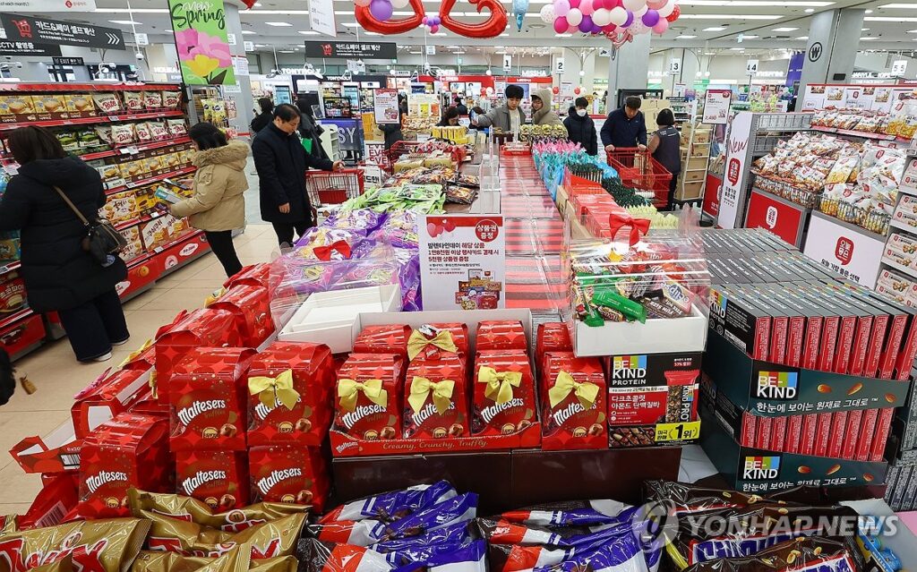 무너지는 서민 식탁 '줄줄이 오르는 가격'에 결국 정부까지 나섰다 3 식품