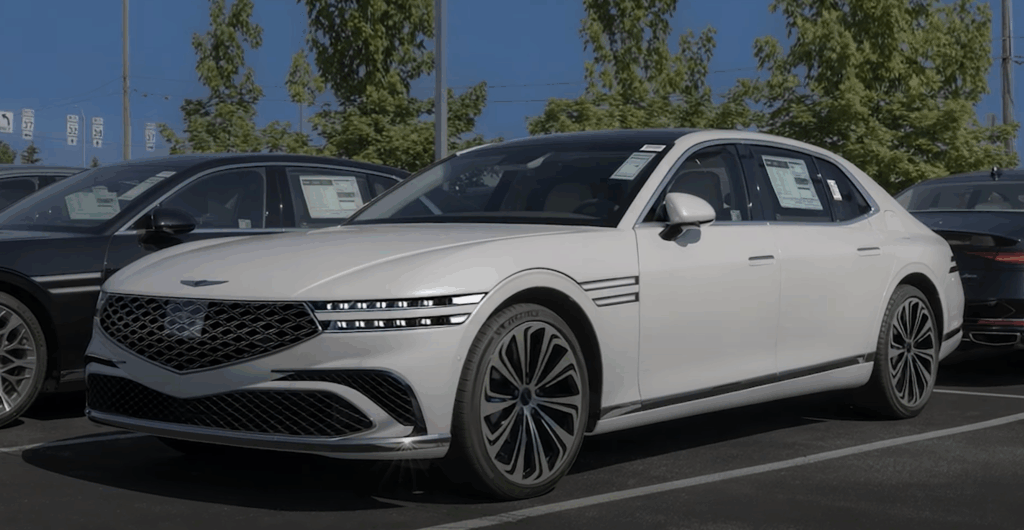 제네시스 G90 페이스리프트 예상도 공개