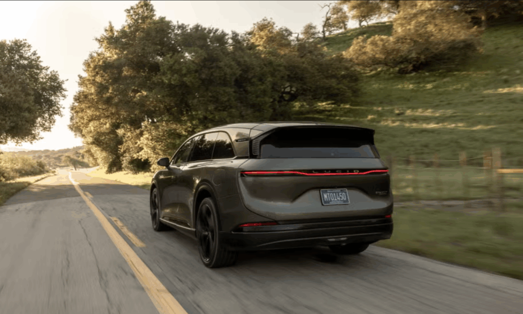 루시드 그래비티 가격