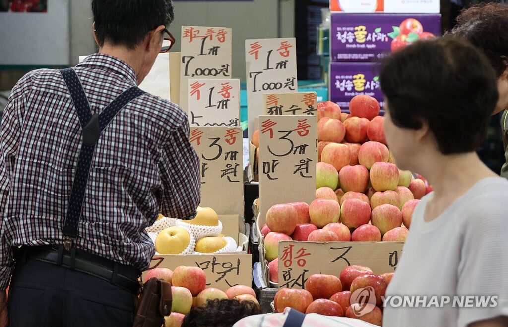 "요즘 누가 시장 가나요"... '텅텅' 비는 상황에 사장님들 '한숨 푹' 4 시장