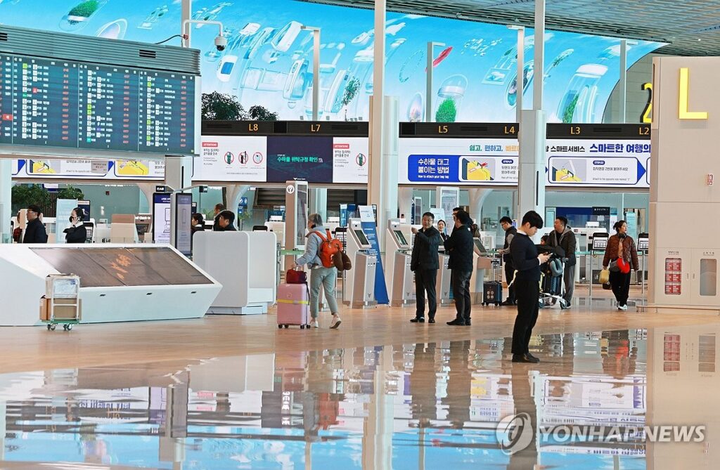 "한국 좋아요" 외국인 몰려왔는데 "돈은 못 벌었다"... 이유는 2 관광