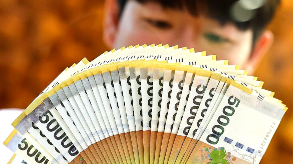 "아들아 내용돈 걱정 마" 매달 국민연금 500만원 받는 노부부...비결 있었다 1 국민연금