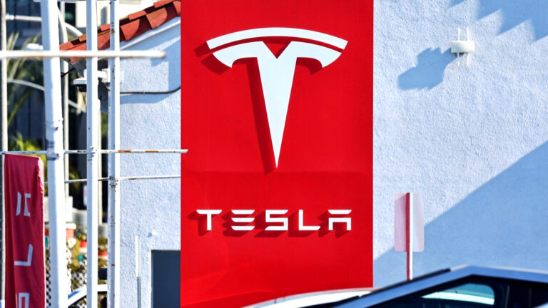 테슬라 옵티머스 영상 공개