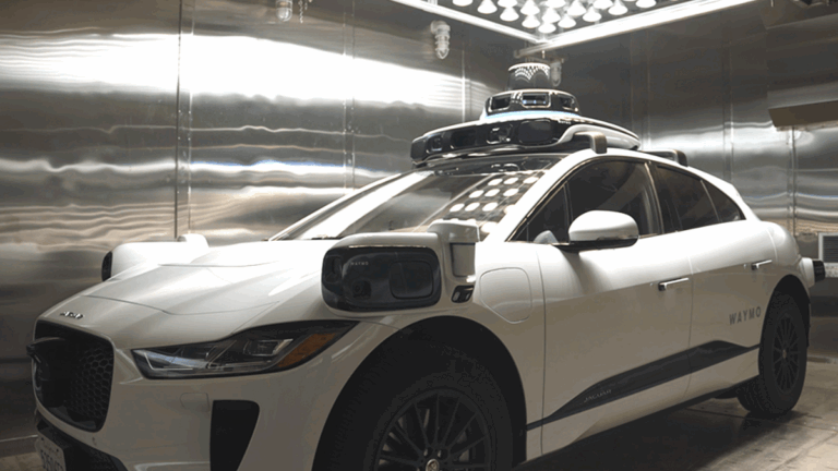 테슬라 웨이모 자율주행 기술