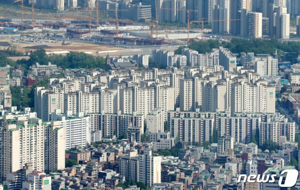 "집값 잡는다더니" 외곽까지 '껑충'… 들썩이는 서울 부동산, 무슨 일 5 서울