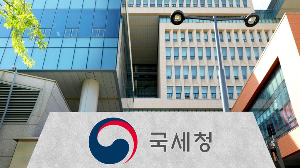 "가구당 110만 원씩 받을 수 있다"... 340만 가구에 찾아온 희소식 2 근로장려금