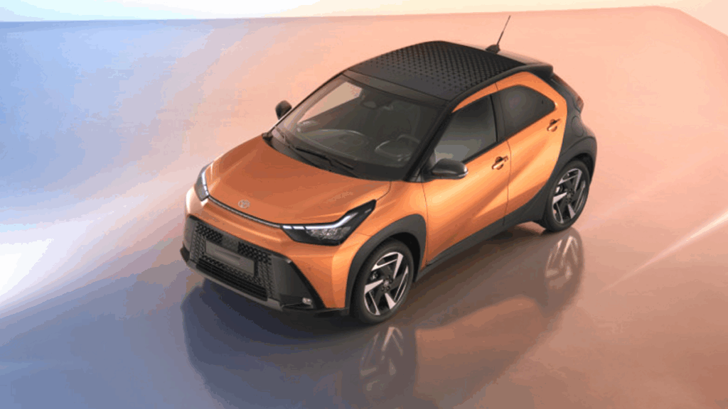 토요타 아이고 X 하이브리드 공개