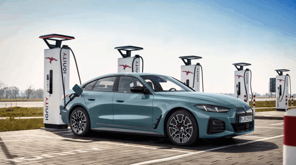 "이래서 안 사요"...전기차 안 사는 진짜 이유 1위 나왔다 4 BMW 전기차 인식 조사