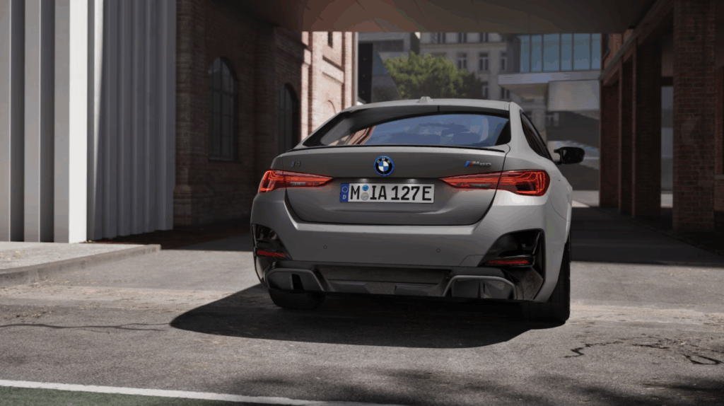 "7월에 드디어 나온다"...국내 도입 예고한 BMW 신차 4 BMW i4 M60 xDrive 성능