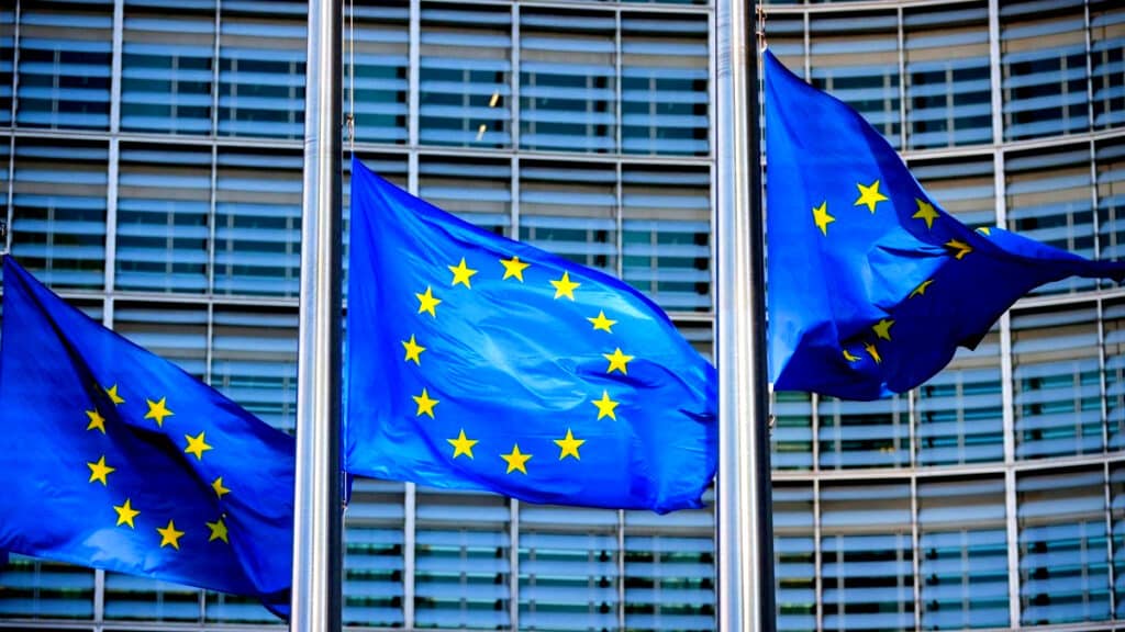 “2조 넘게 몰렸다더니”… 유럽이 한국에 줄 선 이유, 도대체 뭐길래 1 유럽