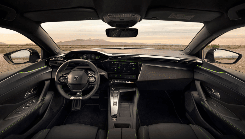 하이브리드인데 "절반은 전기로만"…국내 본격 상륙하는 신차 4 푸조 408 스마트 하이브리드 제원