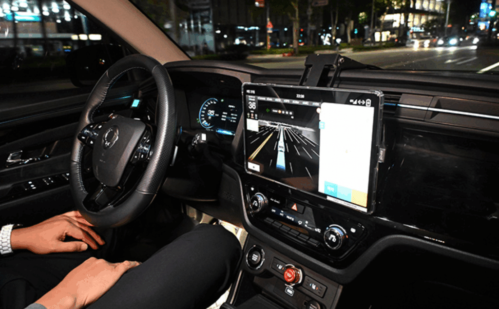 "밤 11시 지나면 나타난다"...서울시민 1만 명이 경험한 혁신적 교통수단 4 완전 자율주행차 2027년까지 상용화