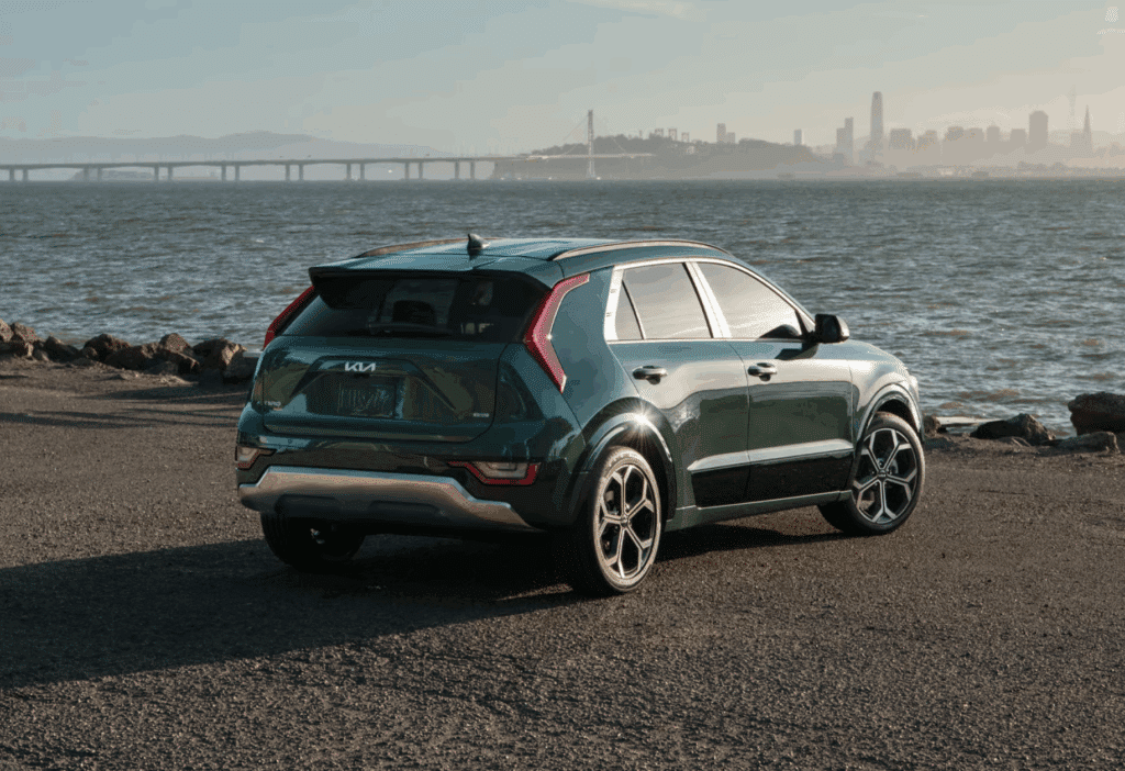 "한국차인데 독일서 1위했다".. 작지만 강력한 소형 SUV 최강자, 드디어 유럽 정복 5 2025 기아 니로 하이브리드 성능