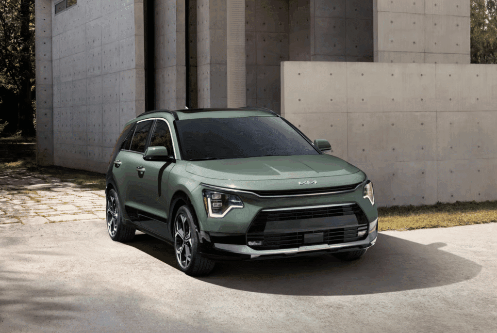 "한국차인데 독일서 1위했다".. 작지만 강력한 소형 SUV 최강자, 드디어 유럽 정복 2 2025 기아 니로 하이브리드 성능