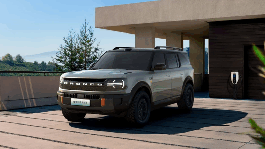 "팰리세이드 크기에 1220km 간다".. 신형 하이브리드 SUV 공개, 스펙에 '입이 떡' 4 포드 브롱코 뉴 에너지 주행거리