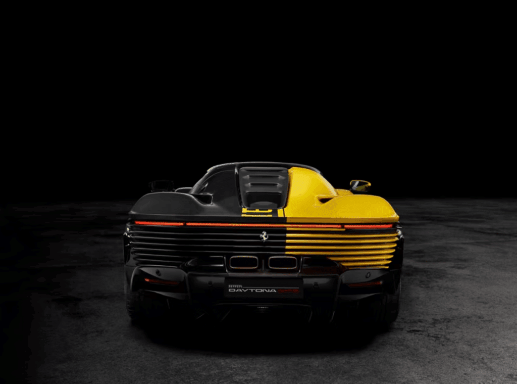 페라리 데이토나 SP3 테일러 메이드 성능