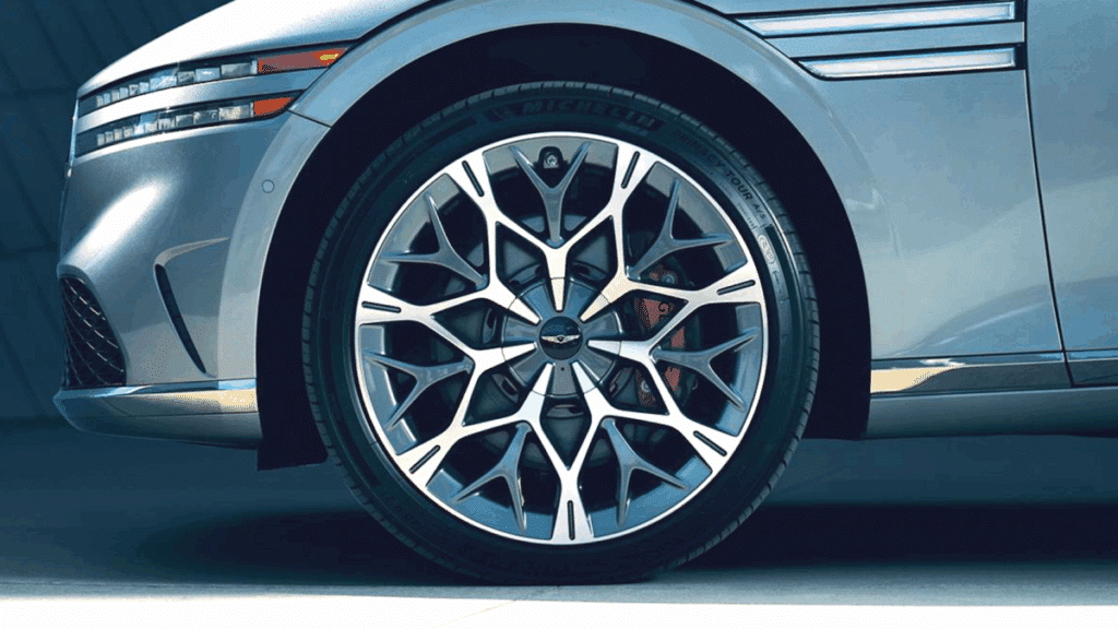 "벤츠 S클래스 부럽지 않다"…왕실국가에서 선택한 한국車의 정체 1 제네시스 G90 쿠웨이트 의전 차량 선정