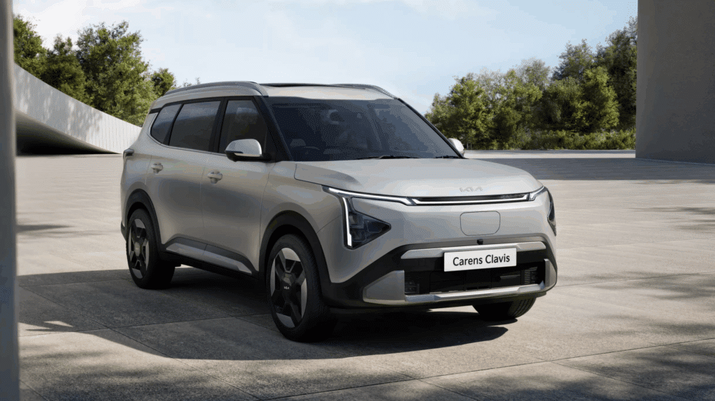 "7인승 전기차 시장 뒤흔든다"… 조용히 선보인 국산 전기차, 알고보니 '대박 스펙' 5 기아 카렌스 클라비스 EV 제원