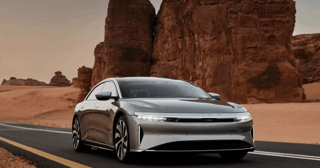 1205km 주행하는 車 등장 "난생 처음보는 신기록 달성".. 현대차·기아 '어쩌나' 2 루시드 에어 그랜드 투어링 기네스 신기록