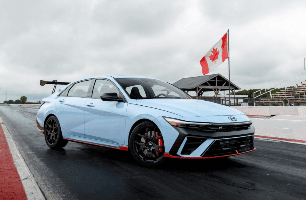 현대차 엘란트라 N TCR 에디션 캐나다 출시